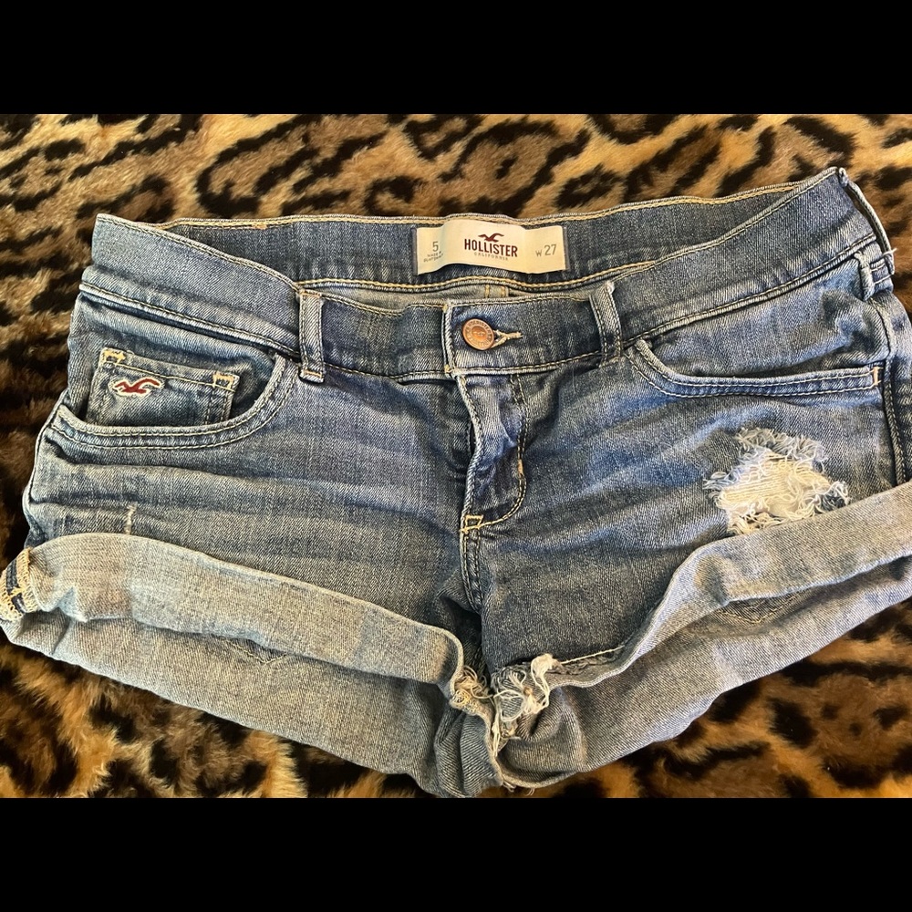 Hollister shorts size 5 W 27
